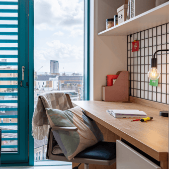 Silver En Suite - Image 2